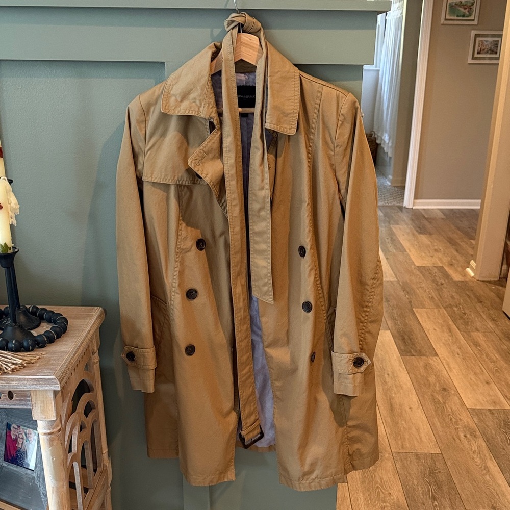 Banana Republic Double-Breasted Tan Trench Coat